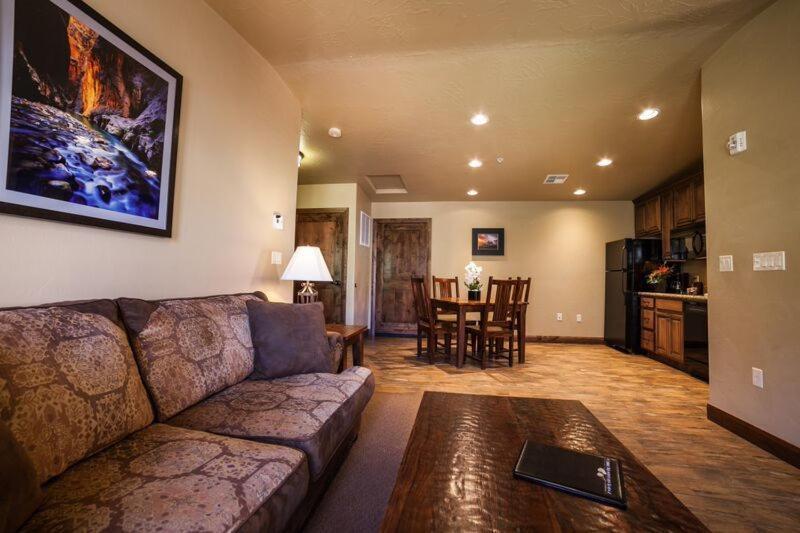 Cable Mountain Lodge Springdale Quarto foto